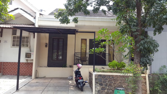 Rumah Dijual Fully Furnished Siap Huni di Cluster Meadow Green Lippo Cikarang